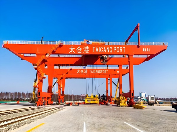 如何確定集裝箱龍門吊的起升高度